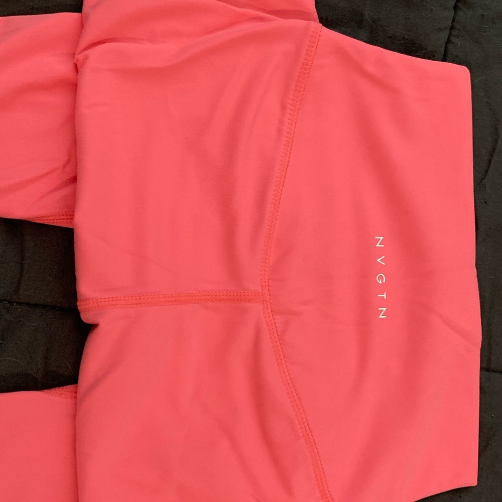 NVGTN Hibiscus Signature Leggings